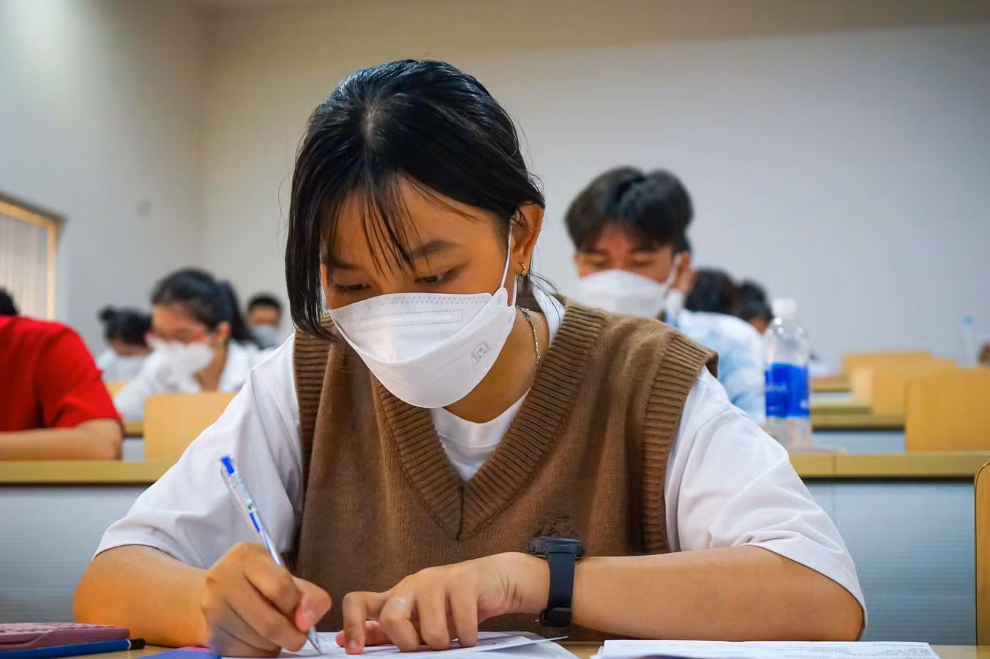 Thí sinh dự thi Kỳ thi Đánh giá năng lực đợt 1 năm 2022 do ĐHQG TP. HCM tổ chức. (Ảnh: Hồng Nguyễn)