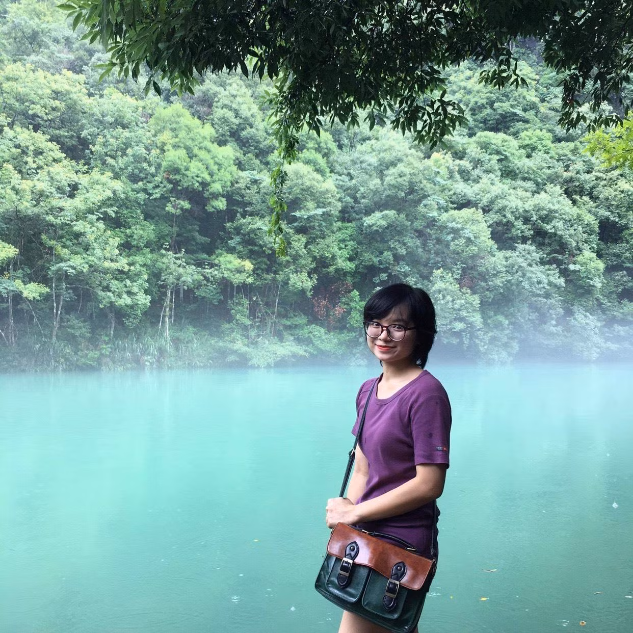 Câu nói yêu thích trong cuốn sách Nhà giả kim mà Hân luôn tâm đắc: "Nếu như bạn thật sự mong muốn có được điều gì đó, cả vũ trụ sẽ giúp bạn có được nó".
