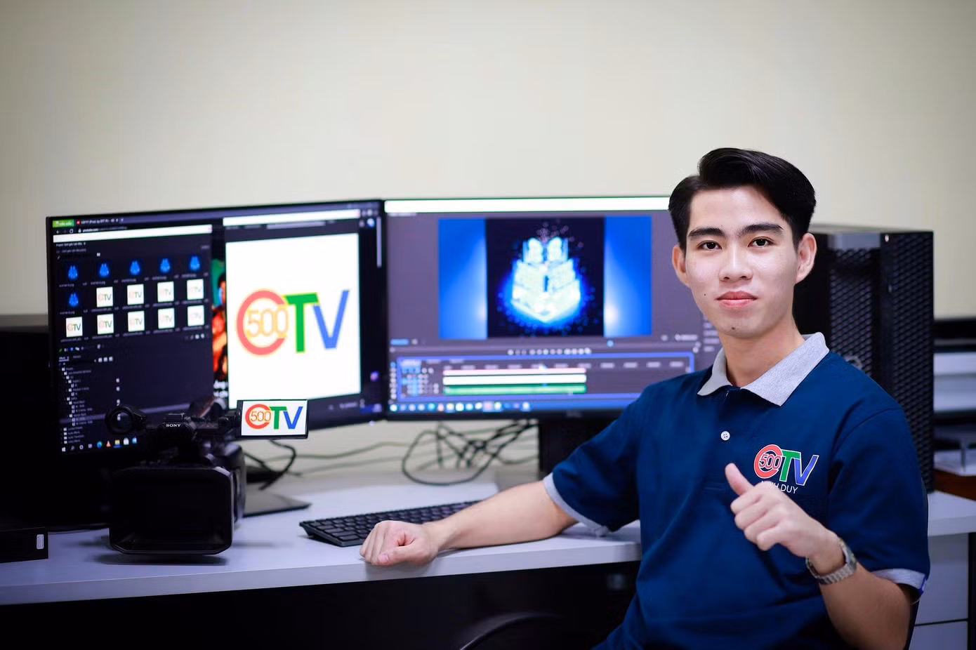 Minh Duy khi đang hoạt động tại Truyền hình C500TV. Minh Duy khi đang hoạt động tại Truyền hình C500TV.