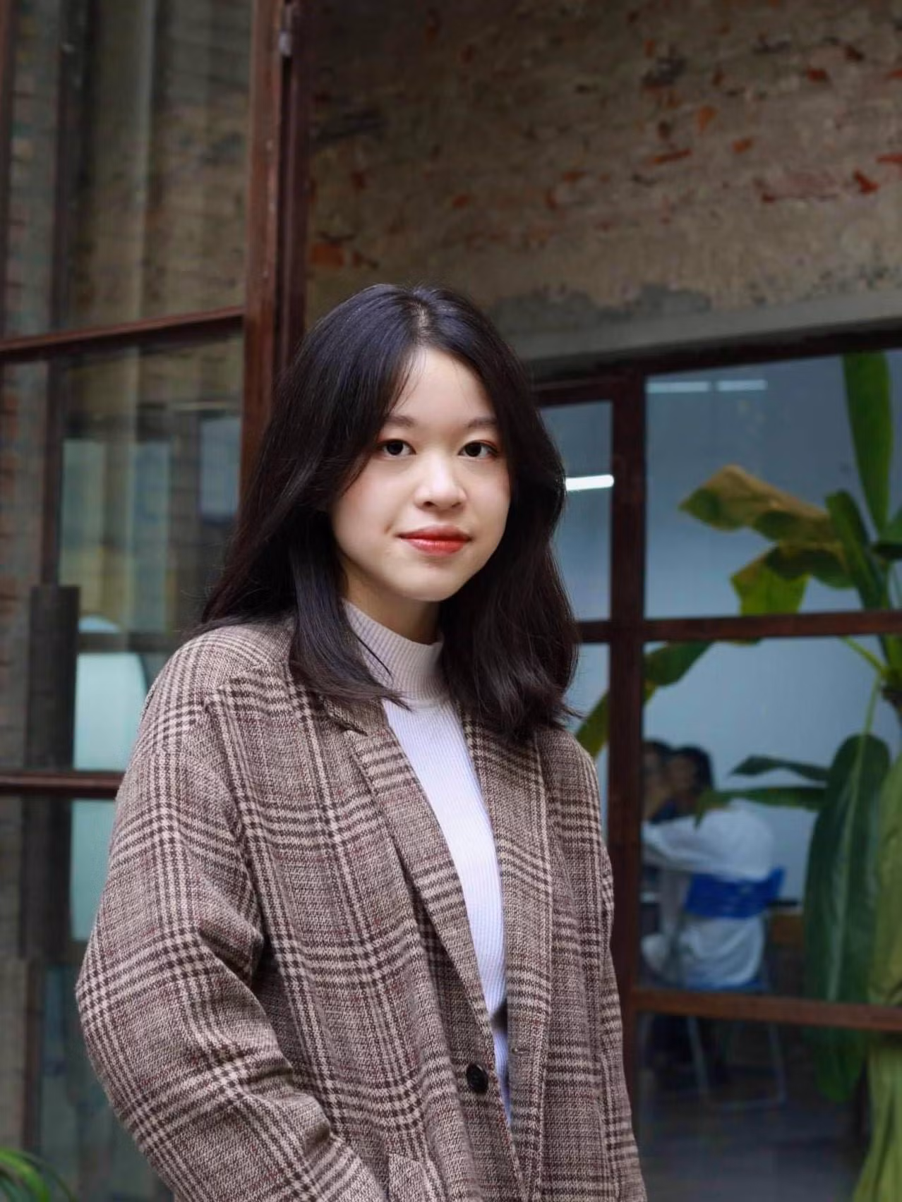 Mai Ngân - cố gái Gen Z tài năng trở thành sinh viên của một trong những trường đại học hàng đầu tại Canada, năm 17 tuổi. Mai Ngân - cố gái Gen Z tài năng trở thành sinh viên của một trong những trường đại học hàng đầu tại Canada, năm 17 tuổi.