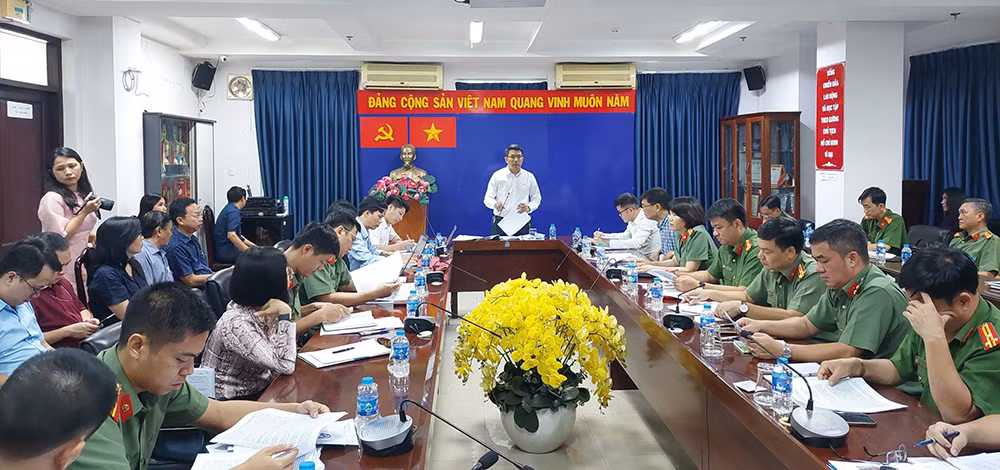 Buổi làm việc giữa Đoàn kiểm tra liên ngành với BHXH TPHCM Buổi làm việc giữa Đoàn kiểm tra liên ngành với BHXH TPHCM