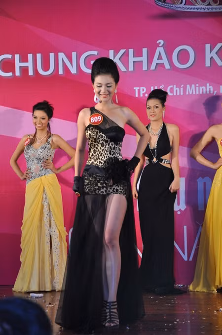 15 thí sinh KV phía Nam vào chung kết&nbsp;Hoa hậu Việt Nam&nbsp;2010 ảnh 36