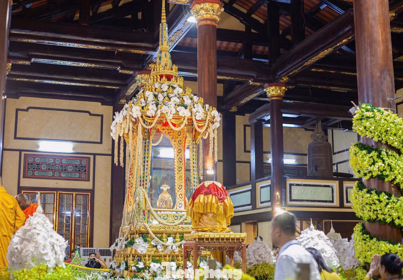 Sự kiện này không chỉ mang ý nghĩa tôn giáo mà còn lan tỏa tinh thần hòa bình, nhân văn và đoàn kết xã hội. Đây cũng là dịp để mỗi người tự soi chiếu tâm mình, tìm về sự an lạc trong đời sống hiện đại. Sự kiện này không chỉ mang ý nghĩa tôn giáo mà còn lan tỏa tinh thần hòa bình, nhân văn và đoàn kết xã hội. Đây cũng là dịp để mỗi người tự soi chiếu tâm mình, tìm về sự an lạc trong đời sống hiện đại.