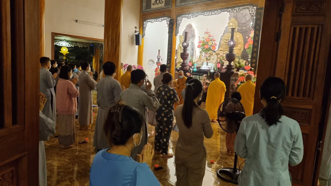 Lễ tưởng niệm tại chùa Bát Nhã (Đà Nẵng). Ảnh: Thanh Trần Lễ tưởng niệm tại chùa Bát Nhã (Đà Nẵng). Ảnh: Thanh Trần