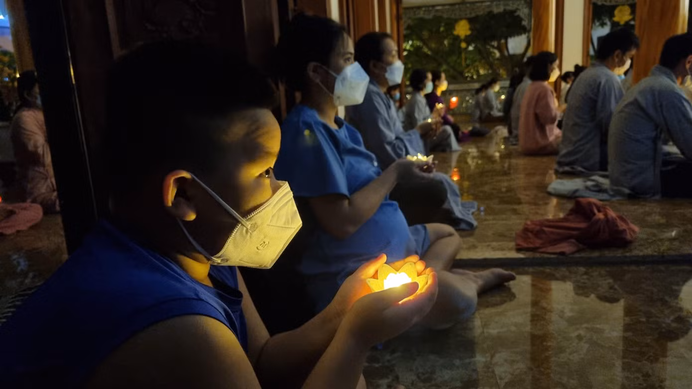 Xúc động lễ tưởng niệm đồng bào tử vong và cán bộ, chiến sĩ hy sinh do đại dịch COVID-19 ảnh 64 Xúc động lễ tưởng niệm đồng bào tử vong và cán bộ, chiến sĩ hy sinh do đại dịch COVID-19 ảnh 64