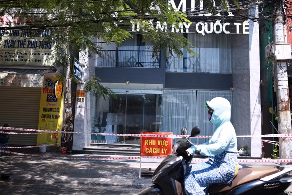 Thẩm mỹ viện Amida là ổ dịch liên quan tới hàng chục ca mắc COVID-19.