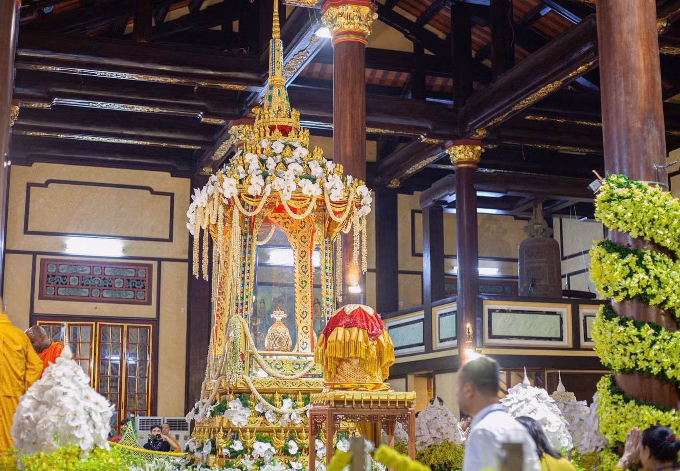 Sự kiện này không chỉ mang ý nghĩa tôn giáo mà còn lan tỏa tinh thần hòa bình, nhân văn và đoàn kết xã hội. Đây cũng là dịp để mỗi người tự soi chiếu tâm mình, tìm về sự an lạc trong đời sống hiện đại. Sự kiện này không chỉ mang ý nghĩa tôn giáo mà còn lan tỏa tinh thần hòa bình, nhân văn và đoàn kết xã hội. Đây cũng là dịp để mỗi người tự soi chiếu tâm mình, tìm về sự an lạc trong đời sống hiện đại.