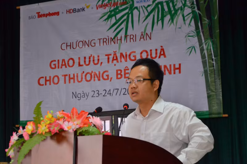 Ông Lê Xuân Vũ, Phó Tổng Giám đốc HDBank bày tỏ bày tỏ sự tri ân, kính trọng sâu sắc đến các thương bệnh binh, những người đã đóng góp một phần xương máu của mình cho độc lập và sự toàn vẹn lãnh thổ tổ quốc