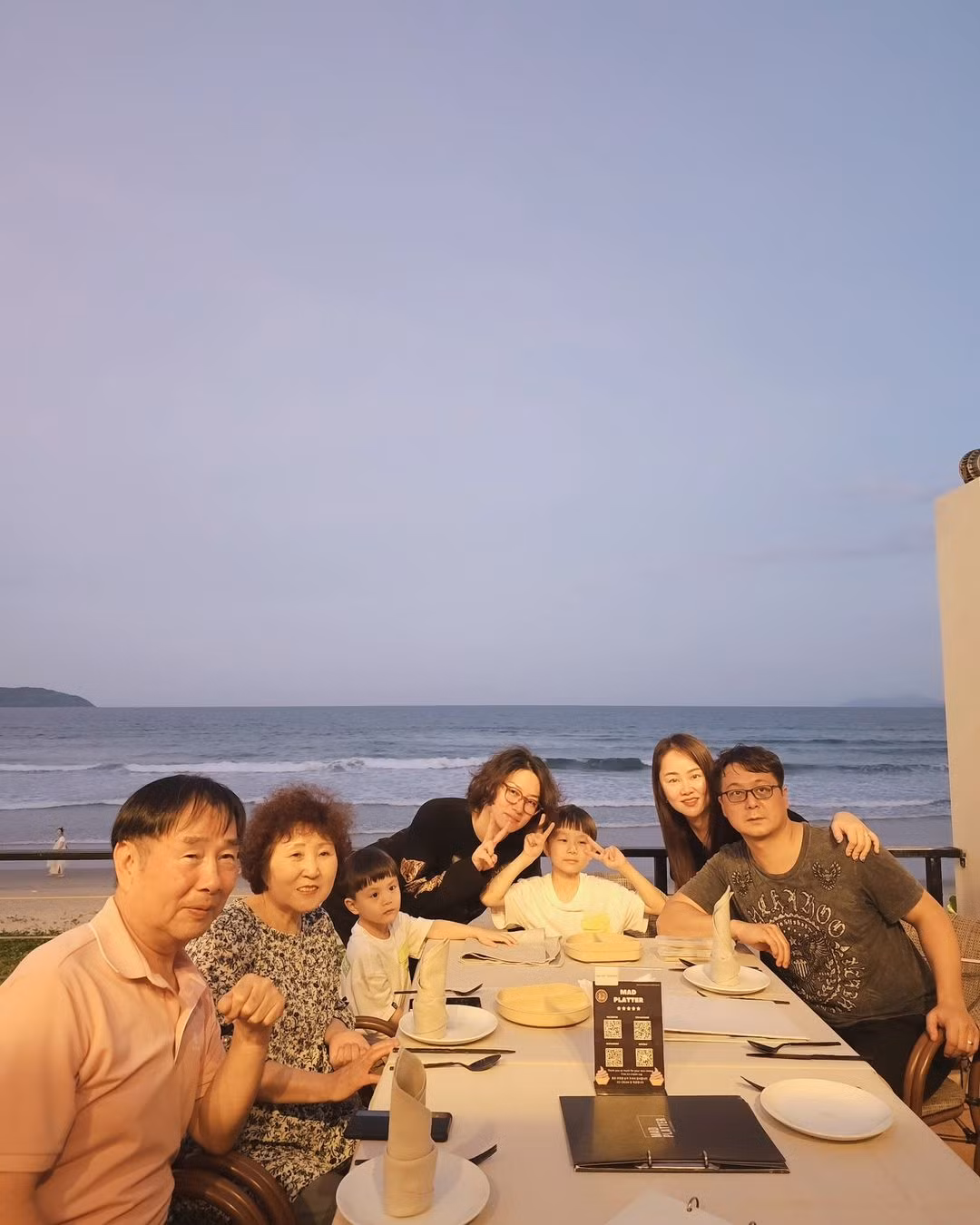 Chị gái Heechul đăng tải nhiều hình ảnh đi du lịch cùng gia đình tại Việt Nam. Ảnh: IG.