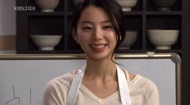Park Soo Jin từng đóng vai phụ trong Vườn sao băng, Bạn gái tôi là hồ ly... Park Soo Jin từng đóng vai phụ trong Vườn sao băng, Bạn gái tôi là hồ ly...