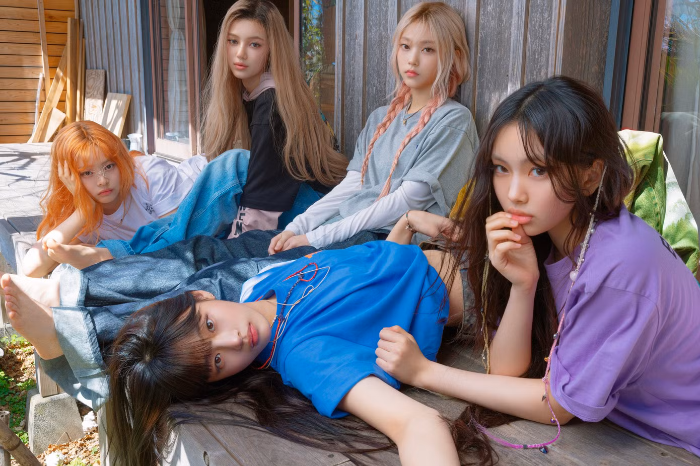 NewJeans đang là nhóm nữ hàng đầu thế hệ 4 tại Kpop, được thành lập và dẫn dắt bởi Min Hee Jin. NewJeans đang là nhóm nữ hàng đầu thế hệ 4 tại Kpop, được thành lập và dẫn dắt bởi Min Hee Jin.