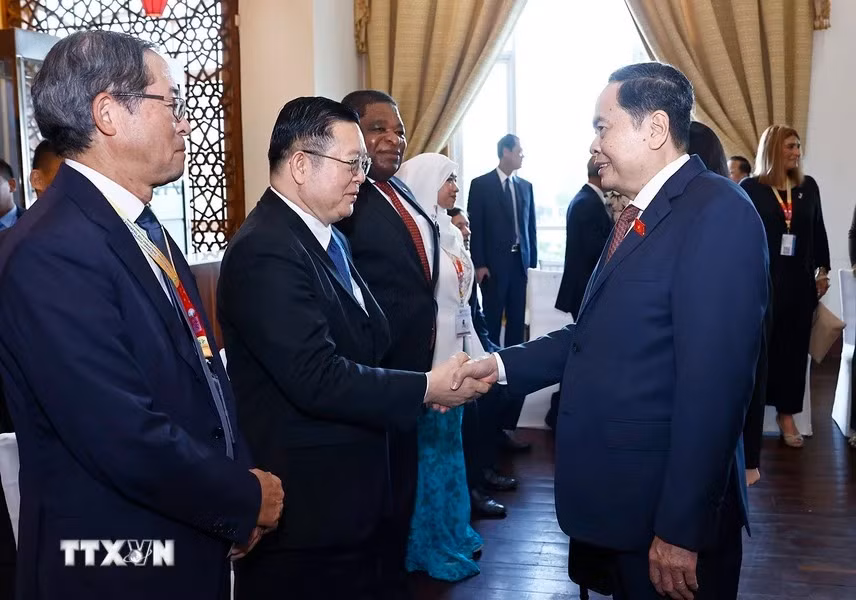 Chủ tịch Quốc hội Trần Thanh Mẫn với đại biểu dự Hội nghị. (Ảnh: Doãn Tấn/TTXVN).