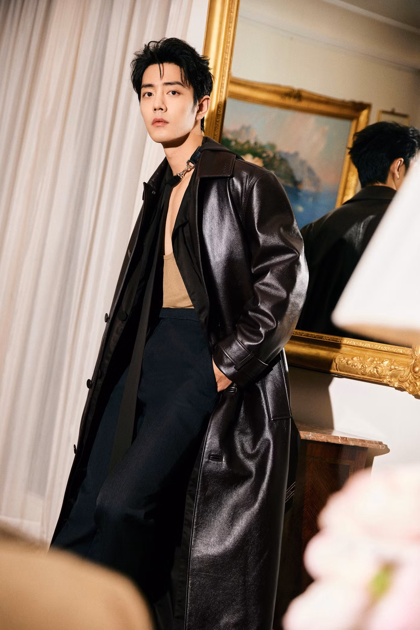 Nam diễn viên Tiêu Chiến xuất hiện tại Milan Fashion Week 2024 với vai trò người đại diện thương hiệu Gucci. Trước đó, Tiêu Chiến có mặt tại show của Tod. Nam diễn viên được nhiều người hâm mộ đón đợi, nhiều từ khóa liên quan đến anh tại tuần lễ thời trang chiếm lĩnh hot search Weibo Trung Quốc. Ảnh: Getty, Weibo.