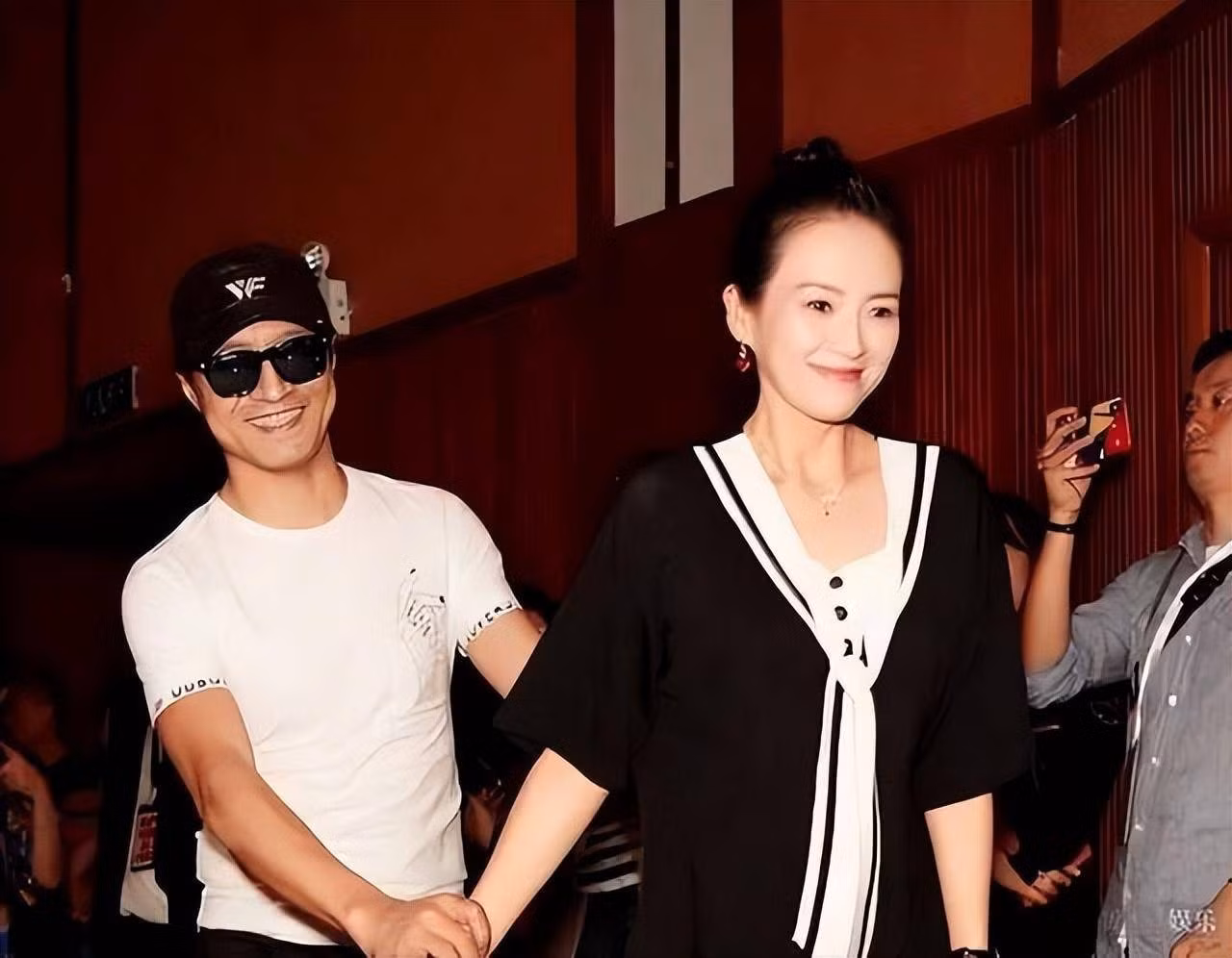 Cặp sao nhiều lần bị đồn ly hôn.