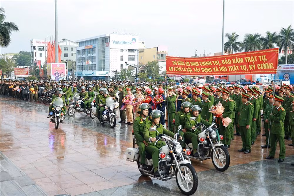 Các lực lượng đồng loạt ra quân thực hiện cao điểm.