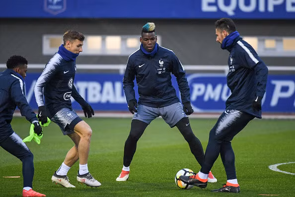 Ngôi sao Paul Pogba không hạnh phúc ở M.U ảnh 1