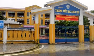 Sau một ngày tạm đóng cửa tránh bão, trường học tại TT-Huế dự kiến hoạt động trở lại vào ngày mai