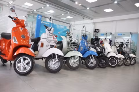 Đội hình những chiếc xe đã sẵn sàng cho chặng đường 4000 km. Đội hình những chiếc xe đã sẵn sàng cho chặng đường 4000 km