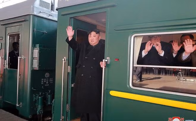 'Soi' chi tiết Mercedes-Benz S600 Pullman Guard của ông Kim Jong-un ảnh 8