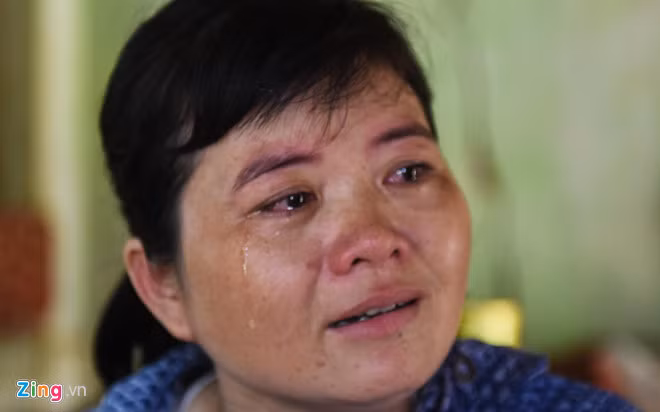 Nước mắt sợ hãi của người dân 'làng chài tỷ phú' khi sống trong nợ nần ảnh 2