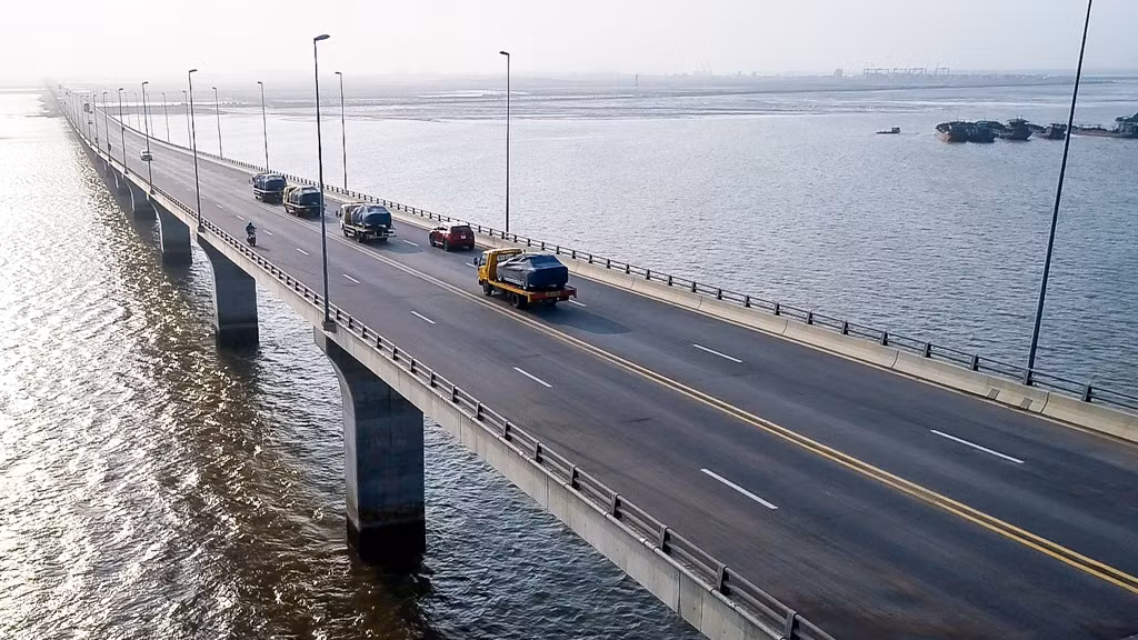 VinFast đưa những chiếc xe đầu tiên đi kiểm thử ở nước ngoài ảnh 3