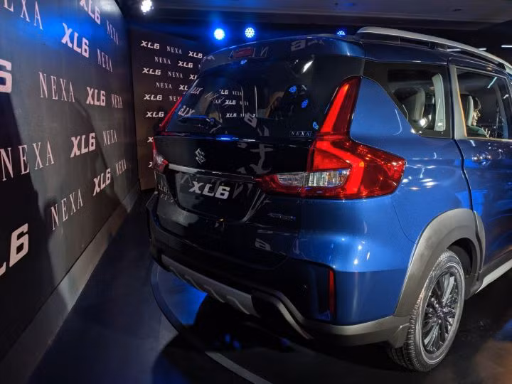 Suzuki XL6 trình làng, giá từ 317 triệu đồng tại Ấn Độ ảnh 1