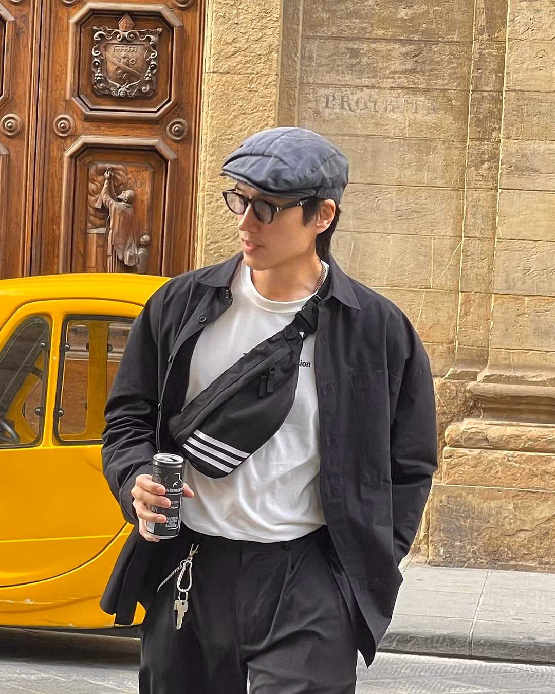 Loạt ảnh đời thường được chú Tan chia sẻ trên Instagram cá nhân thu về bão tim, dù "lên đồ" chỉn chu hay mặc trang phục đời thường đơn giản, chú Tan đều bảnh bao.