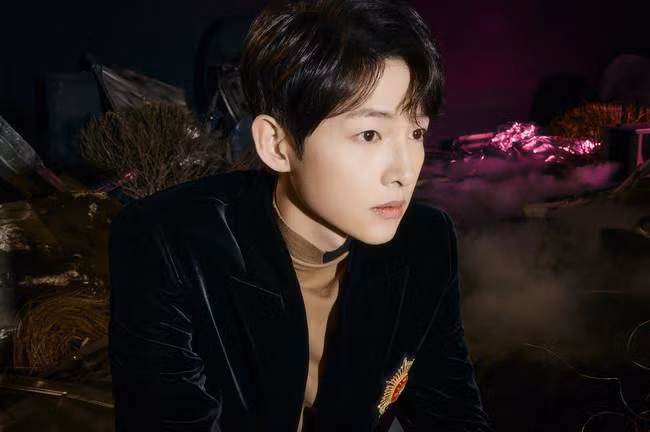 Một số trang thông tin Hàn cho biết Song Joong Ki đã tạm ngưng một số hoạt động để chuẩn bị chu đáo cho tang lễ. Một số trang thông tin Hàn cho biết Song Joong Ki đã tạm ngưng một số hoạt động để chuẩn bị chu đáo cho tang lễ.