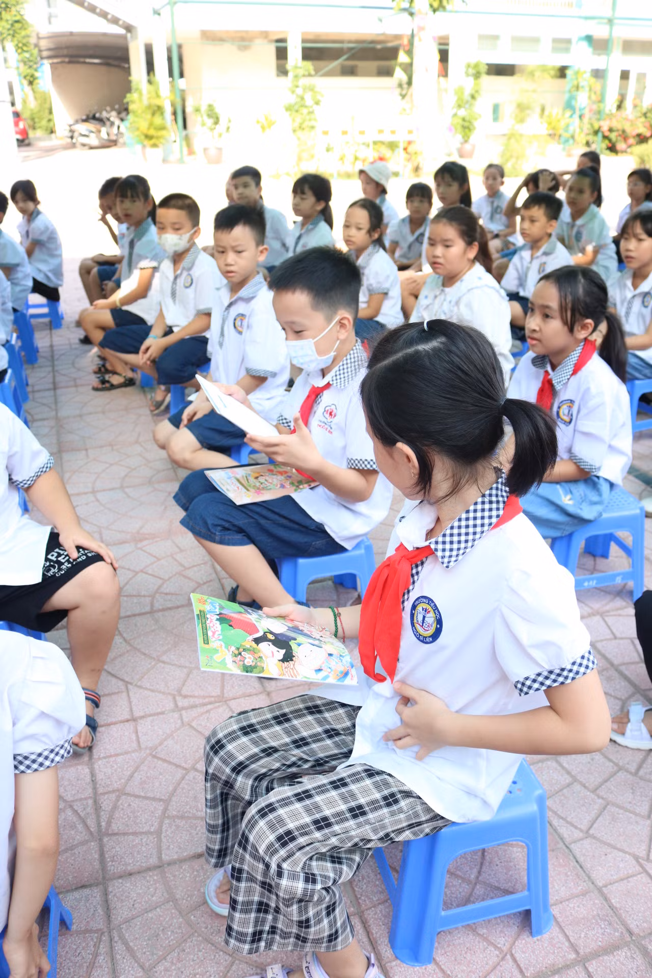 Nhận quà là phải khui liền tay! Nhận quà là phải khui liền tay!