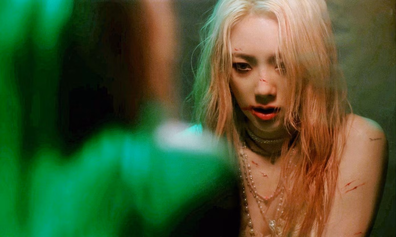 Taeyeon đã tham gia vào việc viết lời và lên ý tưởng, xây dựng concept cho MV.