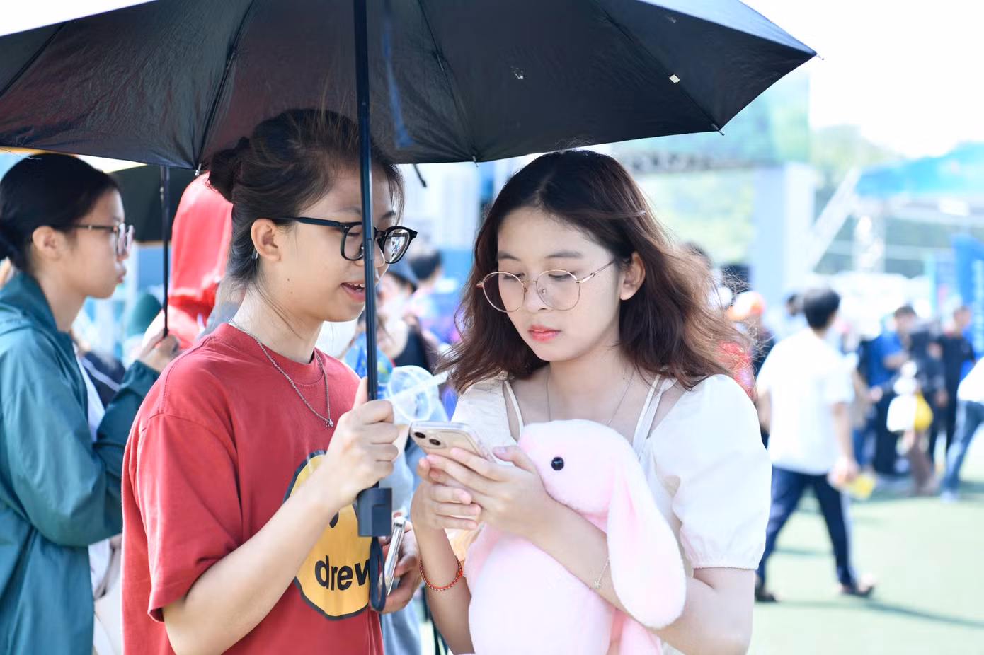 Mọi hoạt động nhận quà, mua sắm đều sử dụng thanh toán thông minh, nói không với tiền mặt...