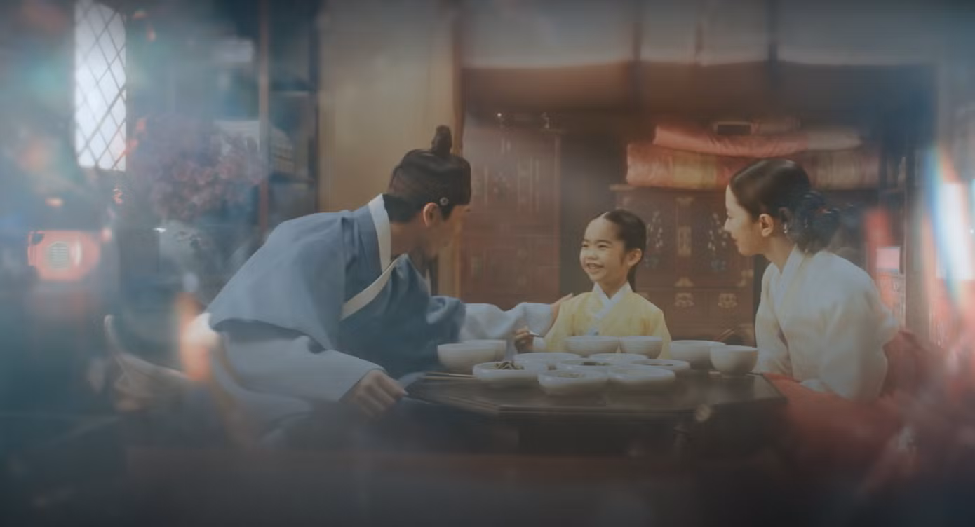 Họa cảnh là báo hiệu cho tương lai, không thể sửa đổi. Điều này có nghĩa là chắc chắn Yeo Ri sẽ hạnh phúc, giống như thỉnh cầu cô từng nói với vong linh của bà - cô không muốn cứ mãi sống một mình nữa. Họa cảnh là báo hiệu cho tương lai, không thể sửa đổi. Điều này có nghĩa là chắc chắn Yeo Ri sẽ hạnh phúc, giống như thỉnh cầu cô từng nói với vong linh của bà - cô không muốn cứ mãi sống một mình nữa.