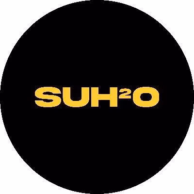 Ảnh đại diện với logo "SUH2O" độc đáo cho lần tái xuất solo này của Suho. Một người hâm mộ đùa rằng dù sợ môn Hóa nhưng vì ủng hộ Suho nên "vẫn sẽ chấp nhận logo này".