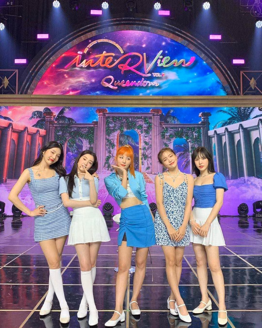 Red Velvet tái xuất với mini album thứ 6 mang tên Queendom sau 1 năm 8 tháng "ngủ đông".