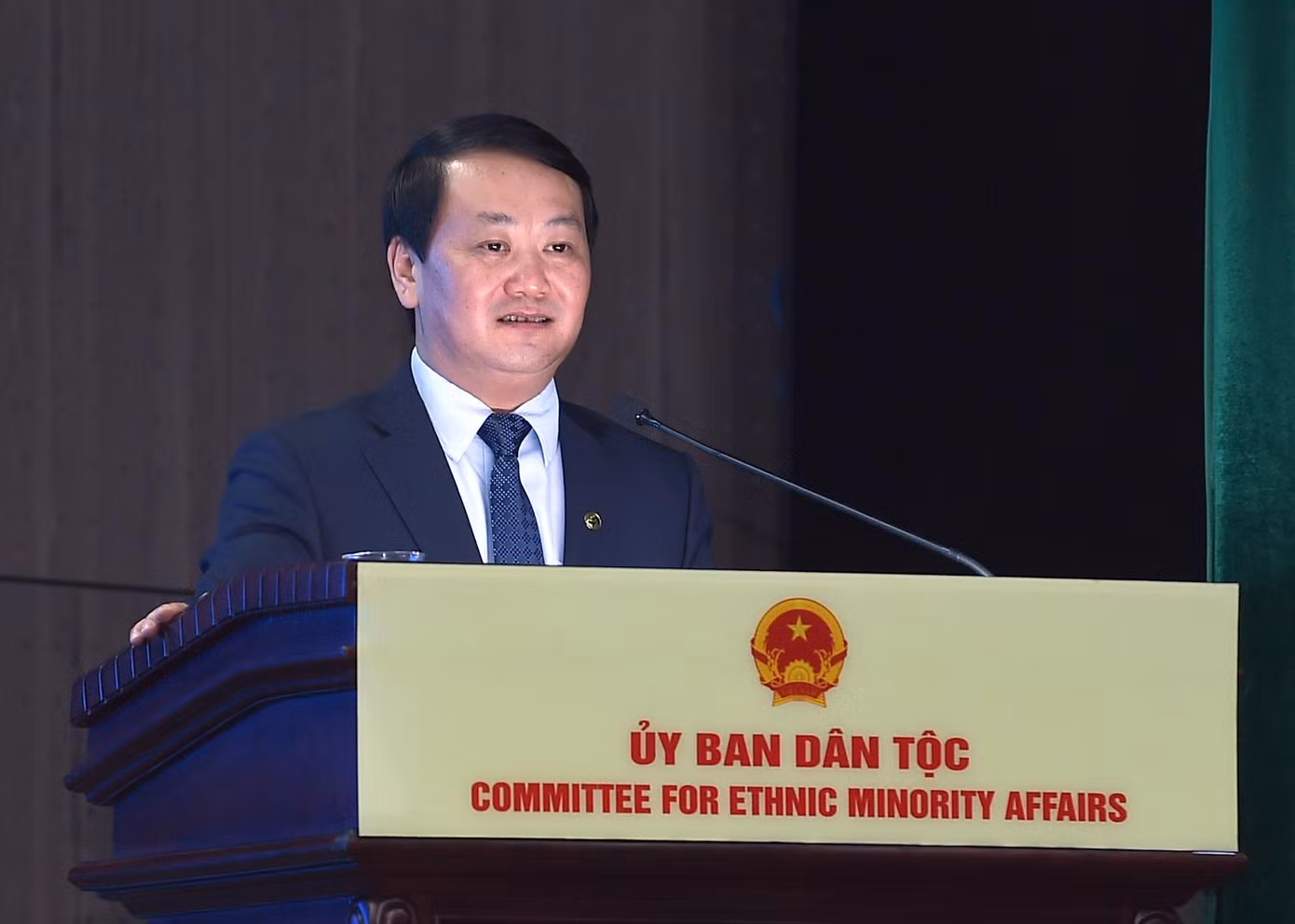 Ông Hầu A Lềnh - Ủy viên T.Ư Đảng, Bộ trưởng, Chủ nhiệm Ủy ban Dân tộc phát biểu tại chương trình. Ảnh: Xuân Tùng