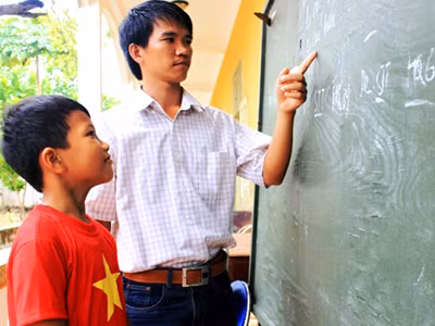 Thầy Việt ở đảo Song Tử Tây 