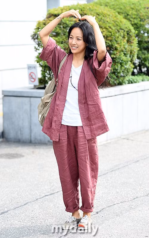 Fan ngất ngây ngắm Lee Hyori sành điệu gợi cảm ảnh 10