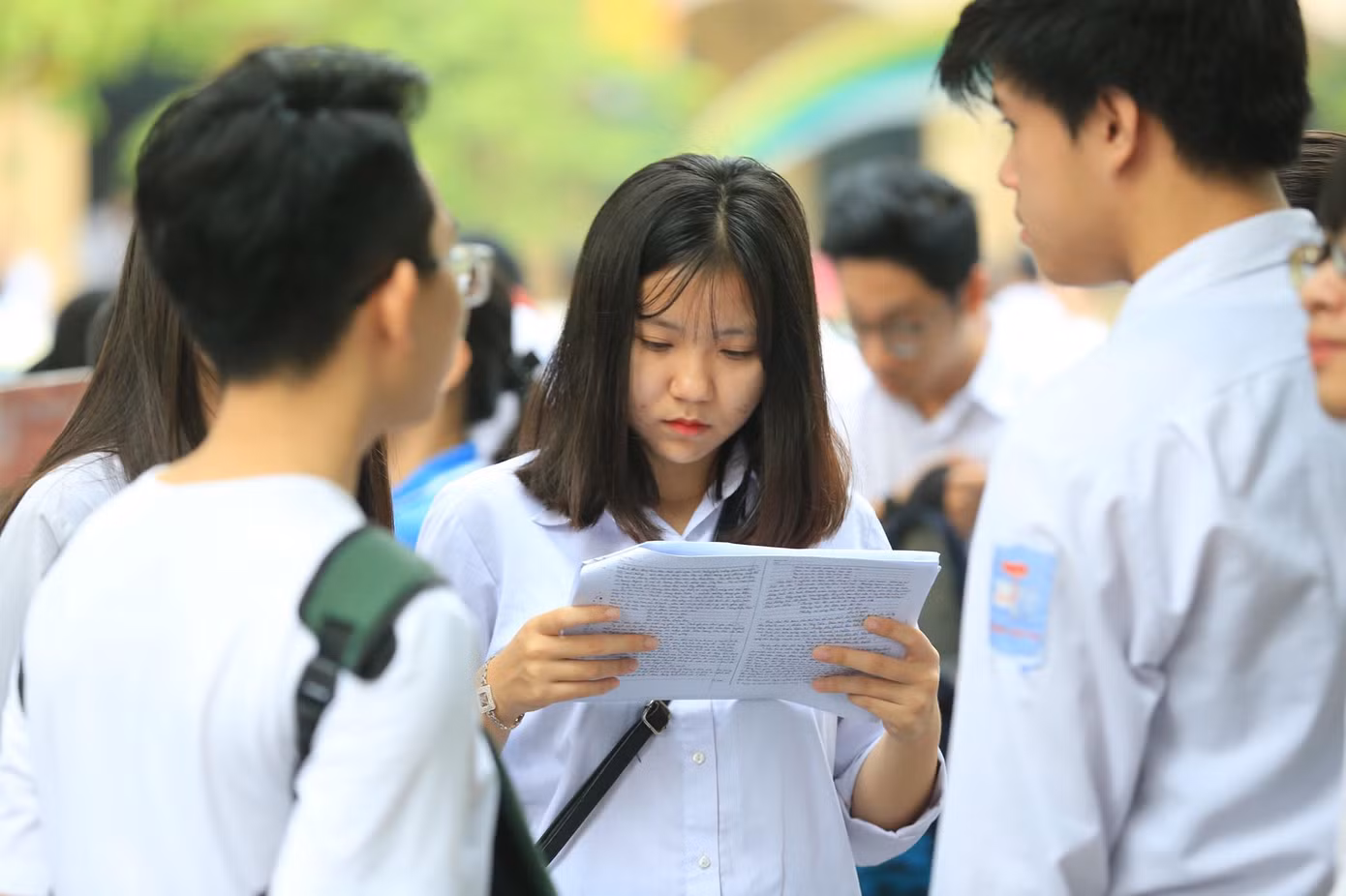 Ngày đầu thi THPT 2019: Siết chặt an ninh, cập nhật giải đề thi Ngữ Văn ảnh 25