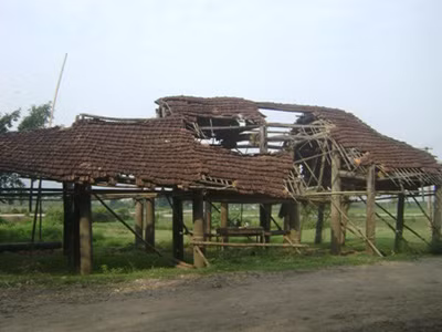 Phần ngoài của đình Ngòi 