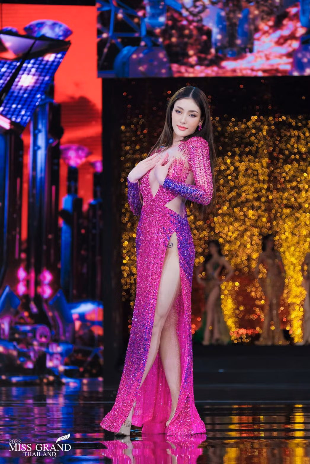 Với sự đầu tư chuyên nghiệp, khán giả theo dõi đêm thi đều phải công nhận Hoa hậu Hòa bình Thái Lan 2023 là một cuộc thi sắc đẹp hấp dẫn nhất nhì xứ sở chùa vàng.