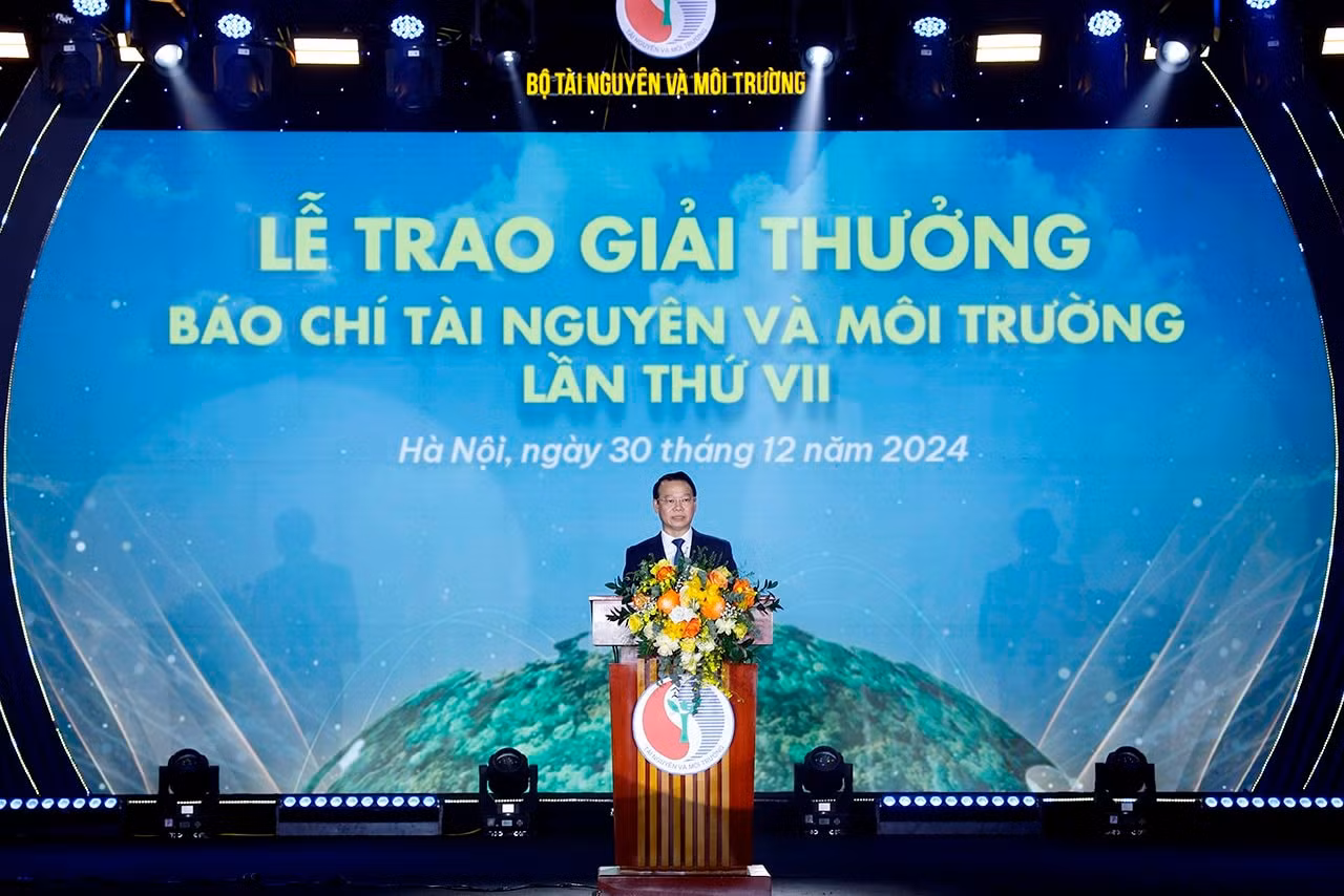 Bộ trưởng Đỗ Đức Duy phát biểu tại lễ trao giải.