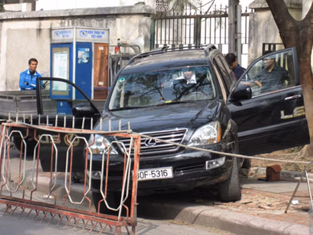 Chiếc xe Lexus trong vụ “cắt cổ” năm 2009