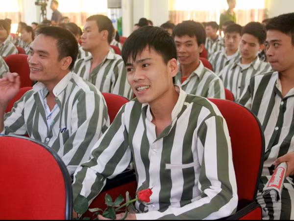 Các tiết mục mang sự thoải mái cho khán giả dưới hội trường