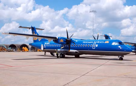 Chuyên cơ ATR72 chở linh cữu Đại tướng Võ Nguyên Giáp. Chuyên cơ ATR72 chở linh cữu Đại tướng Võ Nguyên Giáp