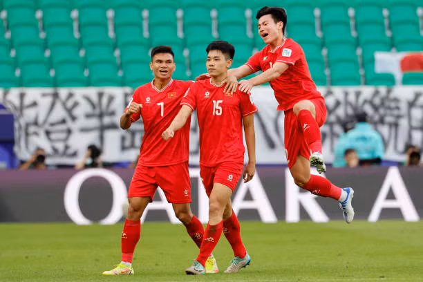 Việt Nam thua 2-4 đầy quả cảm trước Nhật Bản ảnh 21