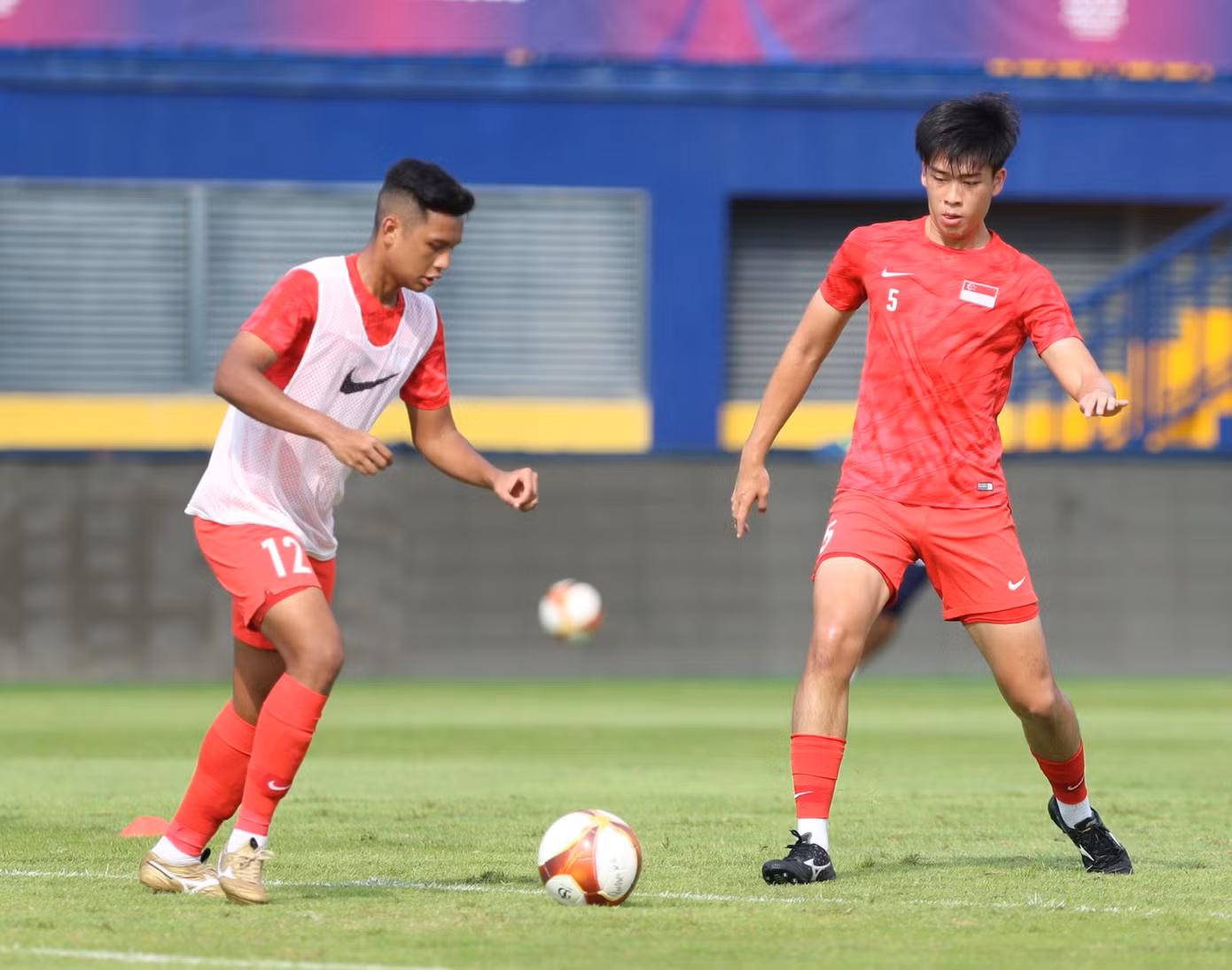 SEA Games 32: U22 Việt Nam tạm dẫn đầu bảng B sau chiến thắng 3-1 trước U22 Singapore ảnh 29