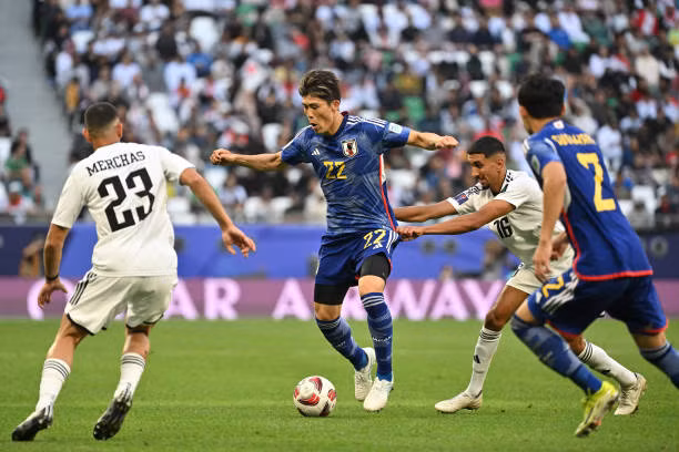 Đánh bại Nhật Bản 2-1, tuyển Iraq rộng đường vào vòng trong ảnh 16 Đánh bại Nhật Bản 2-1, tuyển Iraq rộng đường vào vòng trong ảnh 16