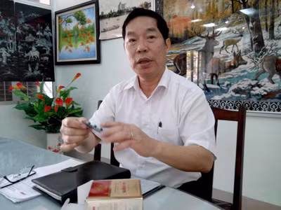 Ông Nguyễn Xuân Trang trình bày với phóng viên về vụ việc