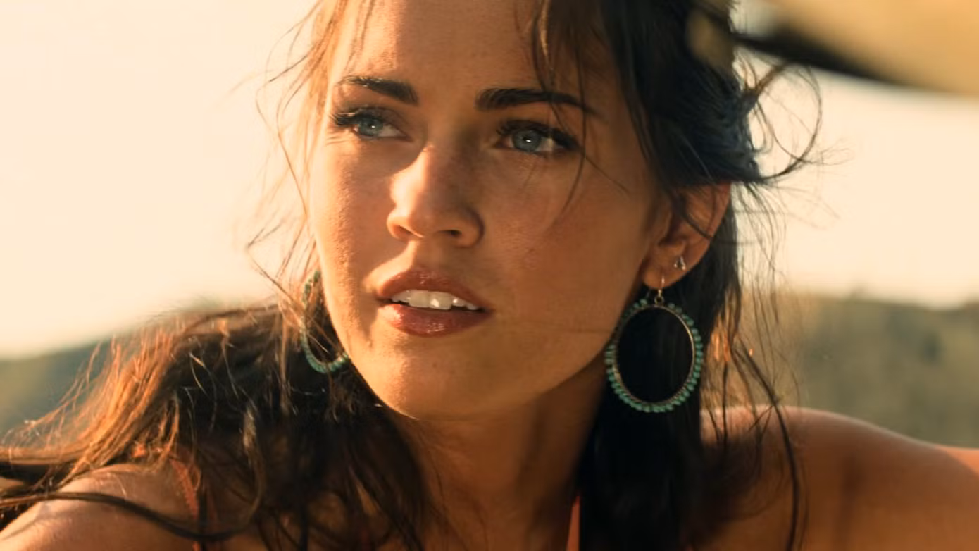 Vẻ đẹp gây thương nhớ của Megan Fox trong phim Transformers.