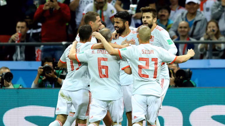 BÌNH LUẬN WORLD CUP: Tây Ban Nha - Đi tìm cơn giận dữ ảnh 6 BÌNH LUẬN WORLD CUP: Tây Ban Nha - Đi tìm cơn giận dữ ảnh 6